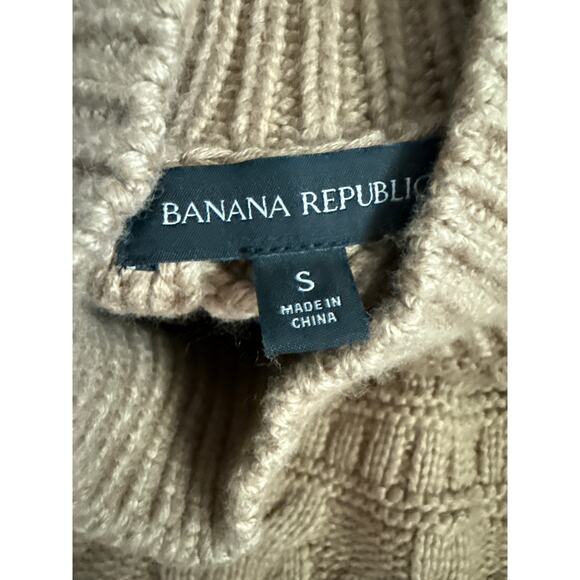 Banana Republic Preppy Couronne Sweater Beige Size Small - Picture 8 of 10